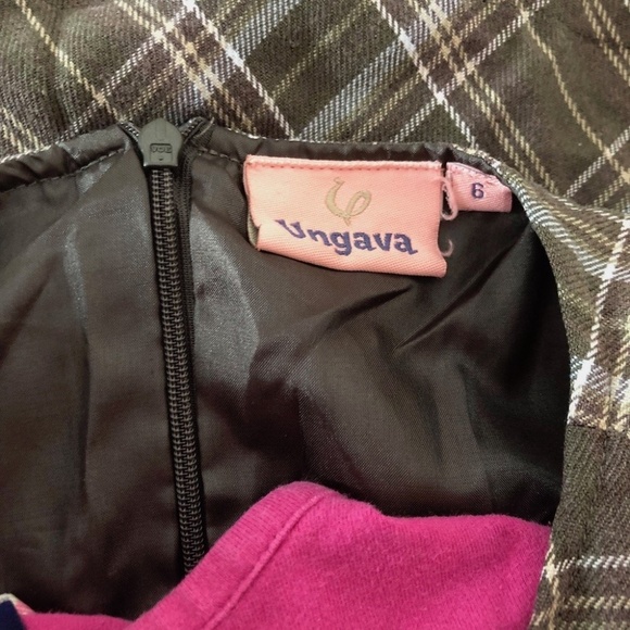 3/$15 - Outfit size 6 - Picture 3 of 4